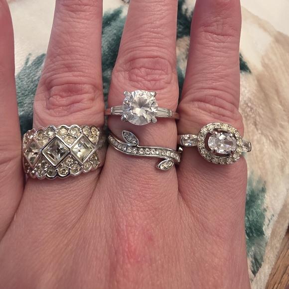 18 Piece Vintage To Costume Silver and Blue Toned Gemstone Ring Set Bundle - Picture 3 of 12